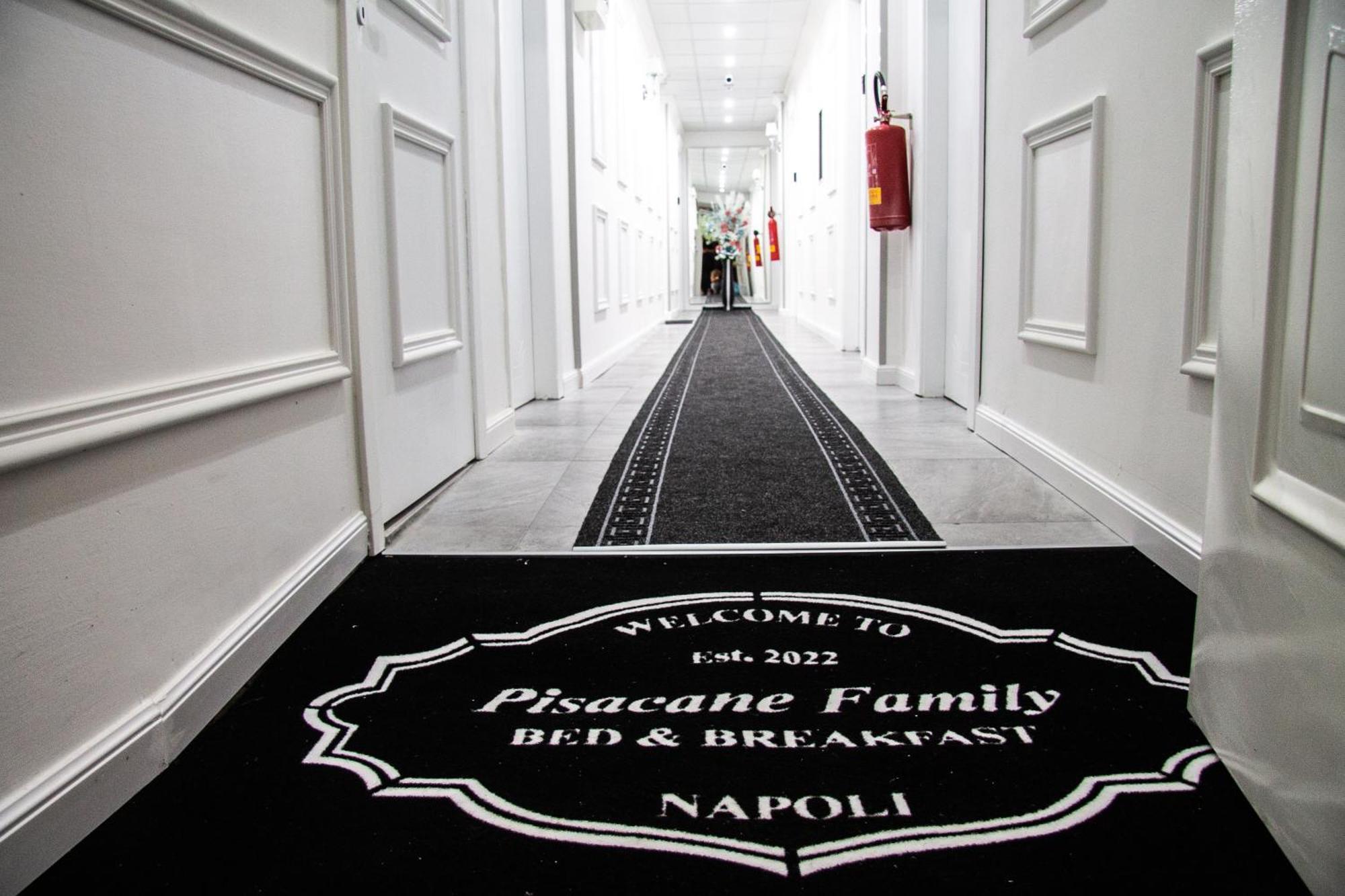 Pisacane Family Nápoles